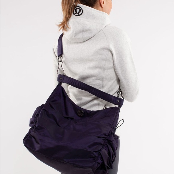 LULULEMON Arabesque Gym Bag Grey - Picture 14 of 15